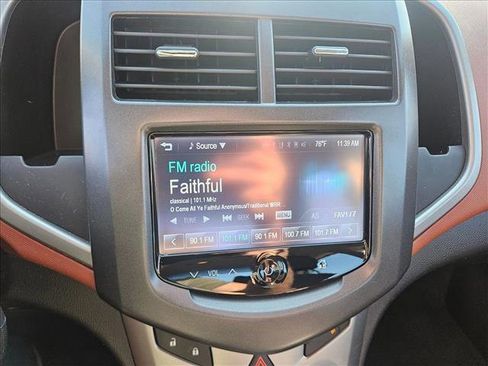 Used 2015 Chevrolet Sonic LT image 18