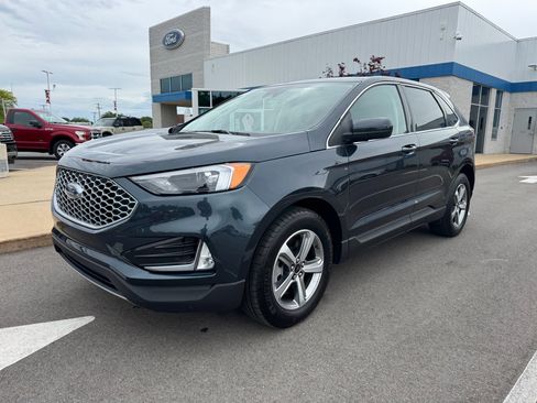 Used 2024 Ford Edge SEL w/ Convenience Package AWD/4WD image 4