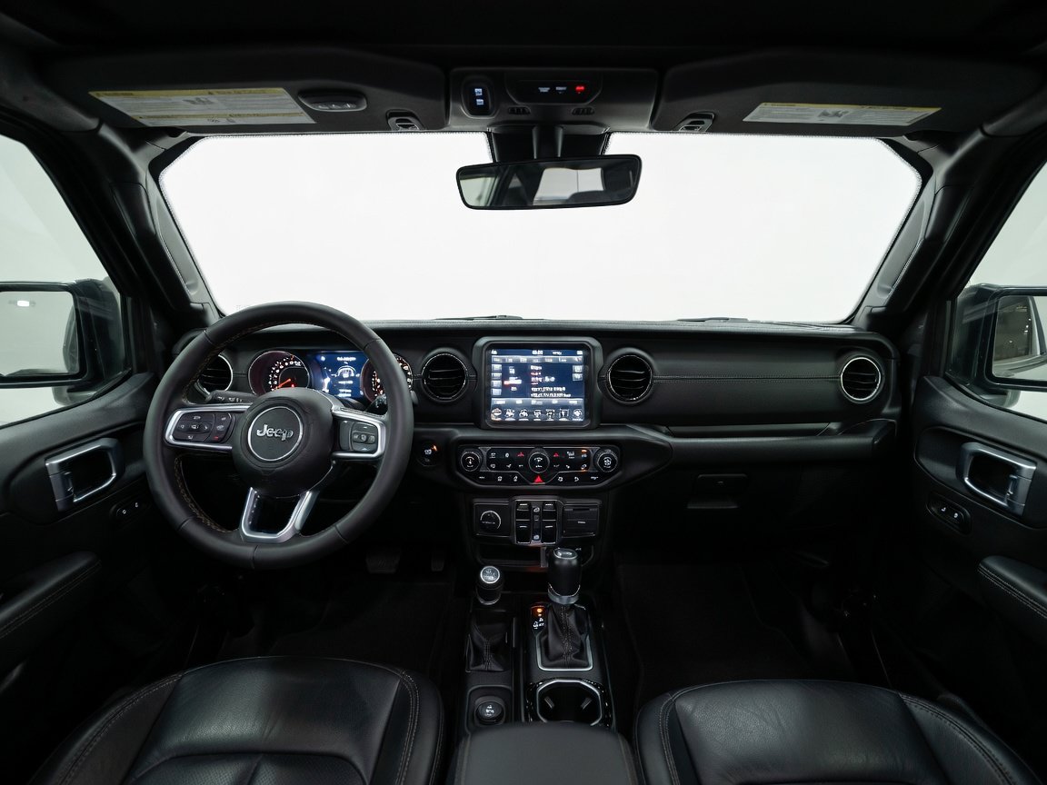 Used 2021 Jeep Wrangler Unlimited Sahara AWD/4WD image 16