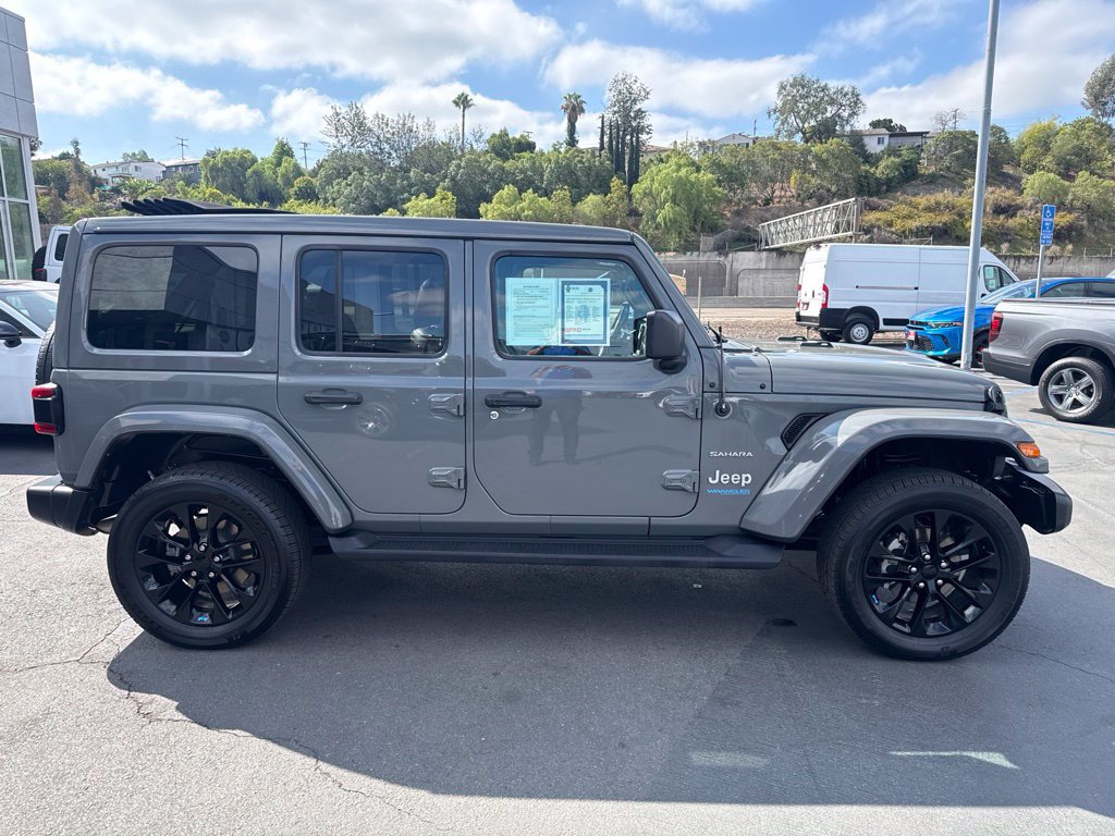 Certified 2022 Jeep Wrangler Unlimited Sahara w/ Cold Weather Group AWD/4WD image 11