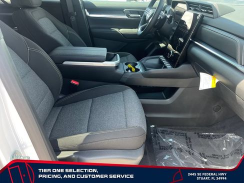 New 2026 GMC Terrain Elevation w/ Black Edition FWD image 19