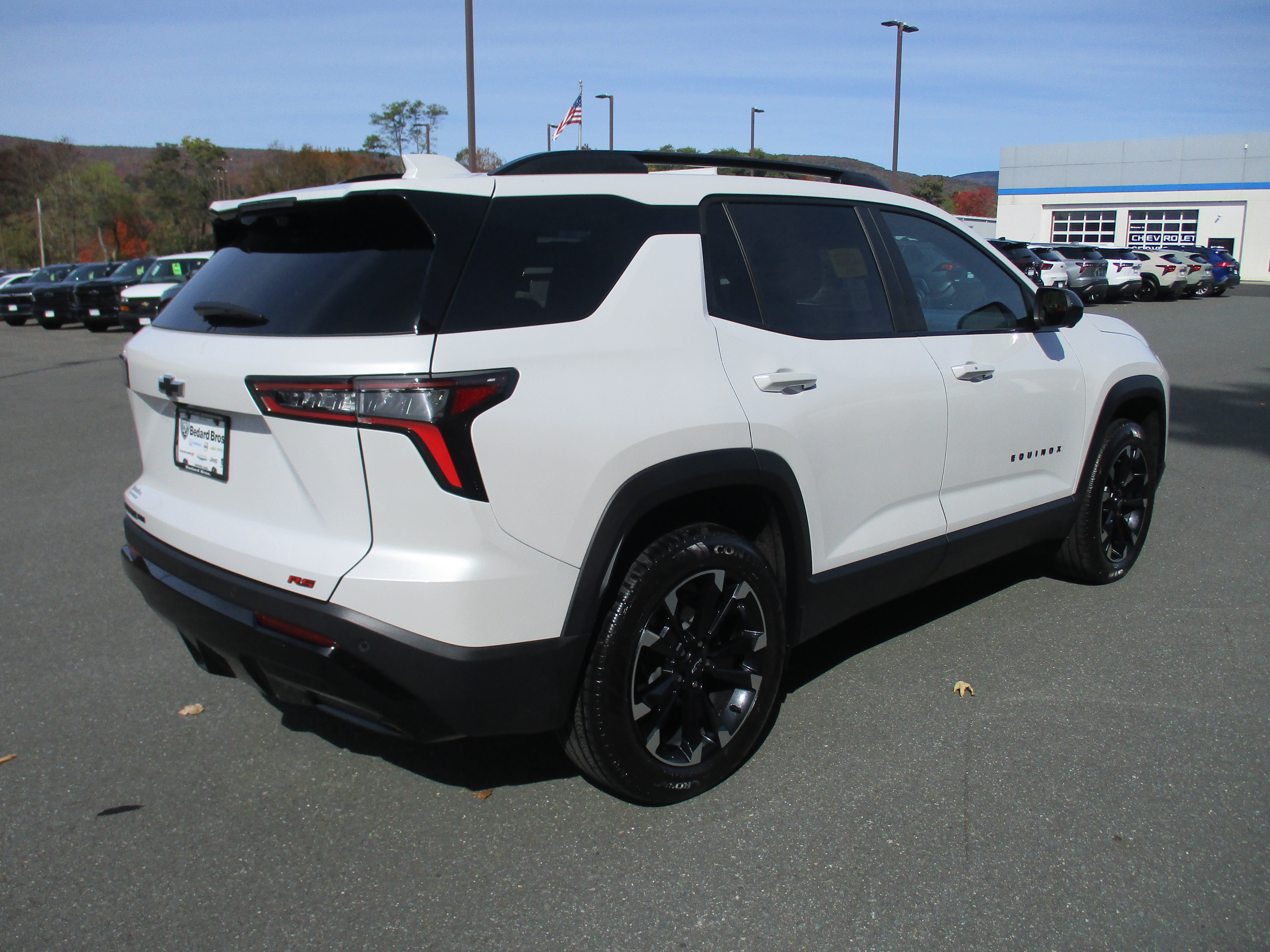 Certified 2025 Chevrolet Equinox RS w/ Safety and Technology Package AWD/4WD image 5
