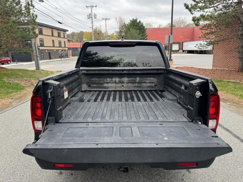 Used 2018 Honda Ridgeline Sport image 17