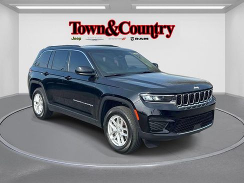 Certified 2024 Jeep Grand Cherokee Laredo X w/ Luxury Tech Group I AWD/4WD image 1
