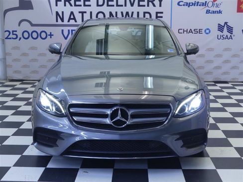Used 2019 Mercedes-Benz E 300 image 2