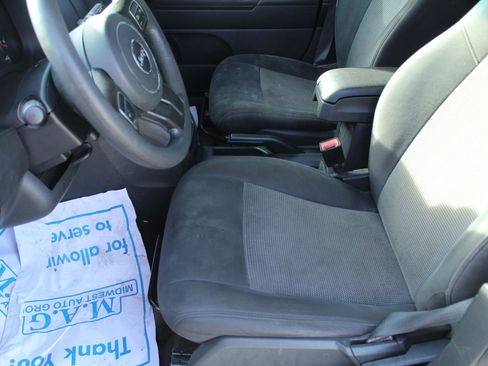 Used 2017 Jeep Patriot Sport w/ Power Value Group image 15