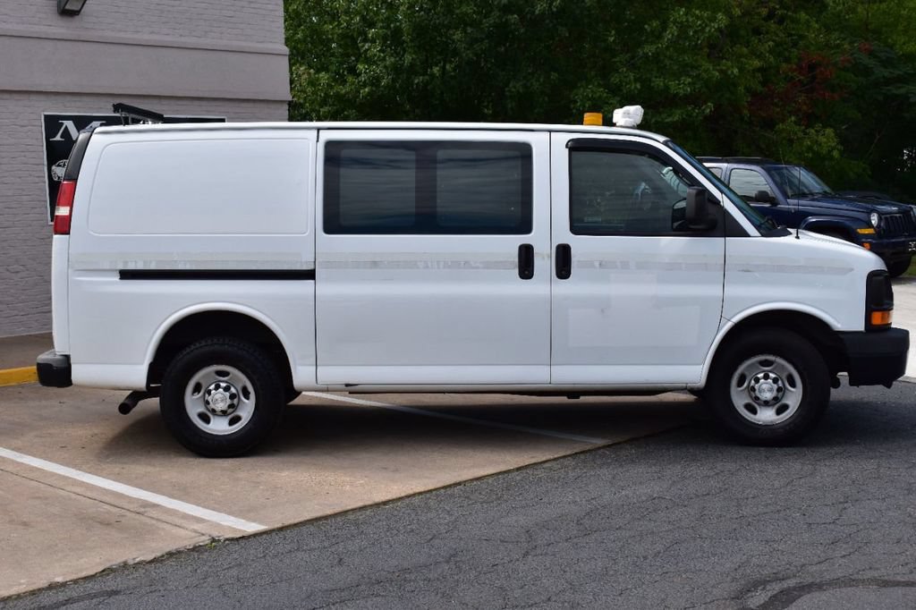Used 2014 Chevrolet Express 2500 RWD image 4
