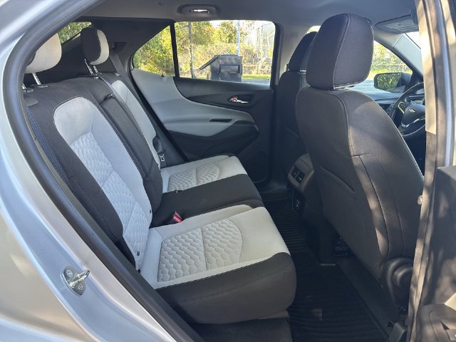 Used 2020 Chevrolet Equinox LS w/ LS Convenience Package FWD image 11