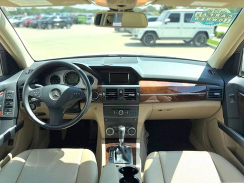 Used 2011 Mercedes-Benz GLK 350 4MATIC image 14
