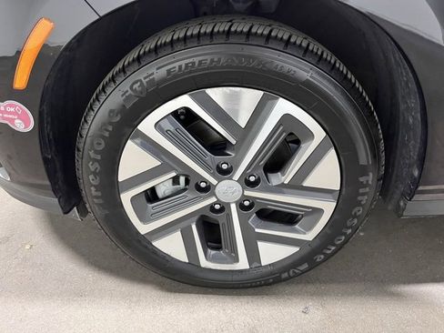 Used 2023 Hyundai Kona SEL image 28