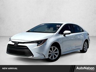 Used 2025 Toyota Corolla LE video 1