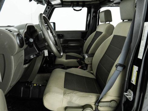 Used 2008 Jeep Wrangler Unlimited X image 25