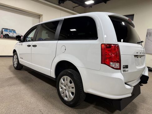 Used 2019 Dodge Grand Caravan SE image 21