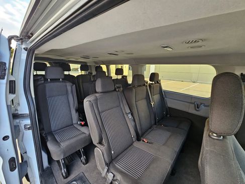 Used 2017 Ford Transit 350 XLT RWD image 11