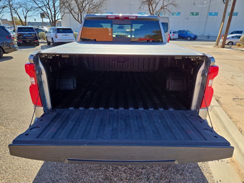 Used 2025 Chevrolet Silverado 1500 High Country w/ Technology Package image 12