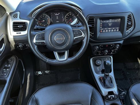 Used 2020 Jeep Compass Latitude w/ Cold Weather Group image 10