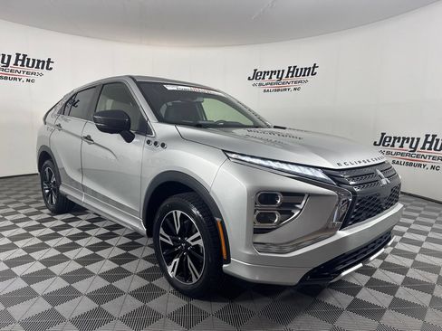 Used 2024 Mitsubishi Eclipse Cross SEL AWD/4WD image 5