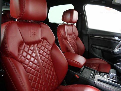 Used 2023 Audi SQ5 Prestige w/ Prestige Package AWD/4WD image 12