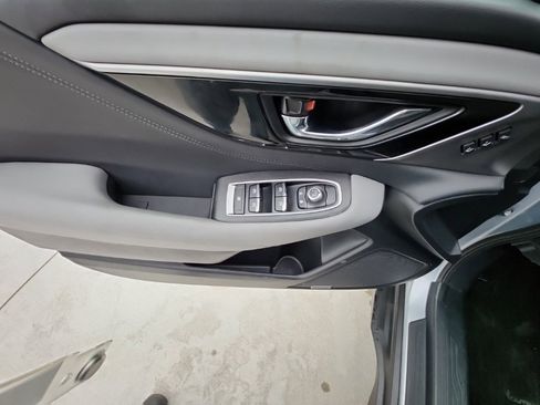 Used 2022 Subaru Outback Limited image 14