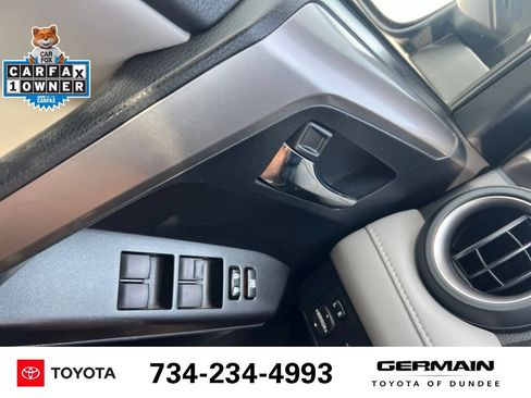 Used 2018 Toyota RAV4 XLE w/ Plus Extra Value Package AWD/4WD image 25