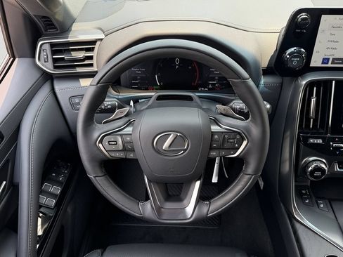New 2026 Lexus LX 700h Luxury AWD/4WD image 17