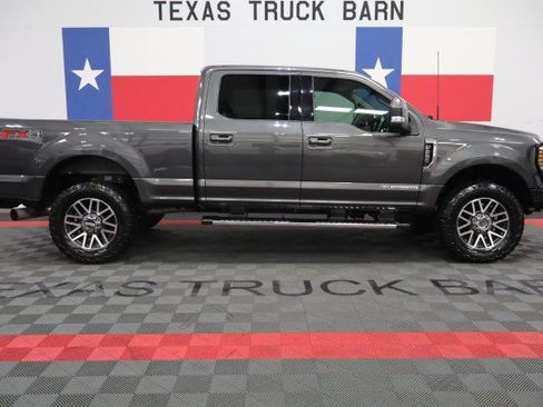 Used 2018 Ford F250 Lariat w/ Lariat Ultimate Package AWD/4WD image 15