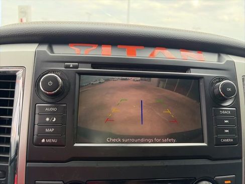Used 2019 Nissan Titan PRO-4X image 16