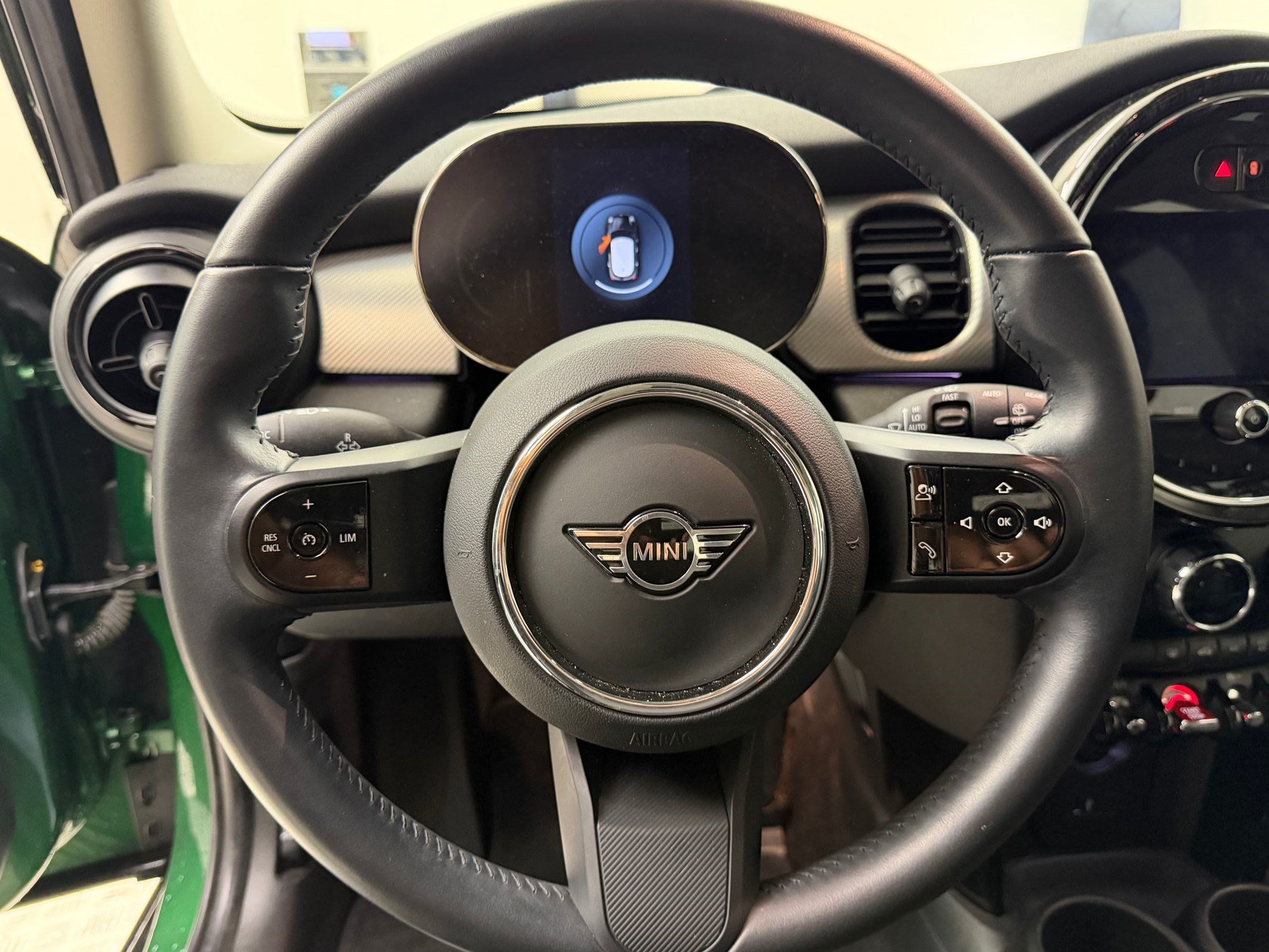 Used 2023 MINI Cooper 4-Door Hardtop FWD image 11