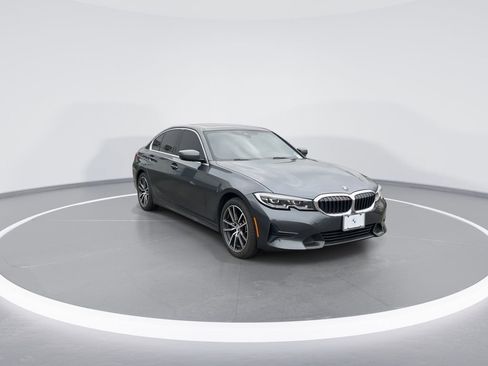 Used 2020 BMW 330i xDrive Sedan w/ Convenience Package image 2