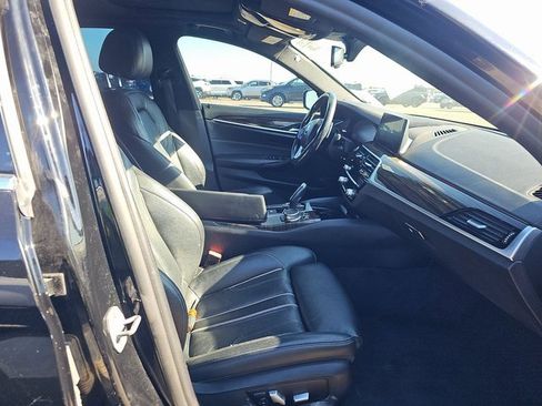 Used 2020 BMW 530i w/ Convenience Package image 5