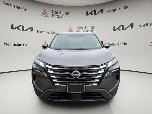 Used 2024 Nissan Rogue SV image 6