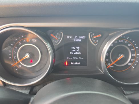Used 2018 Jeep Wrangler Unlimited Sport S AWD/4WD image 21