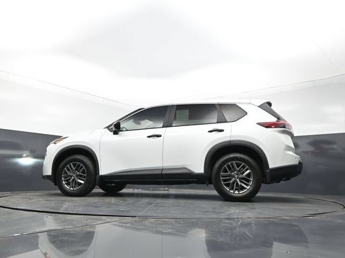 Certified 2025 Nissan Rogue S FWD image 31