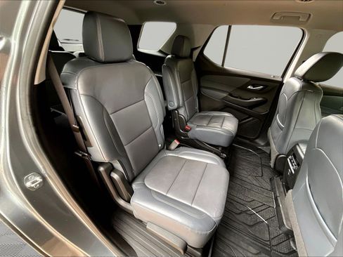 Used 2019 Chevrolet Traverse LT w/ LPO, Floor Liner Package FWD image 24