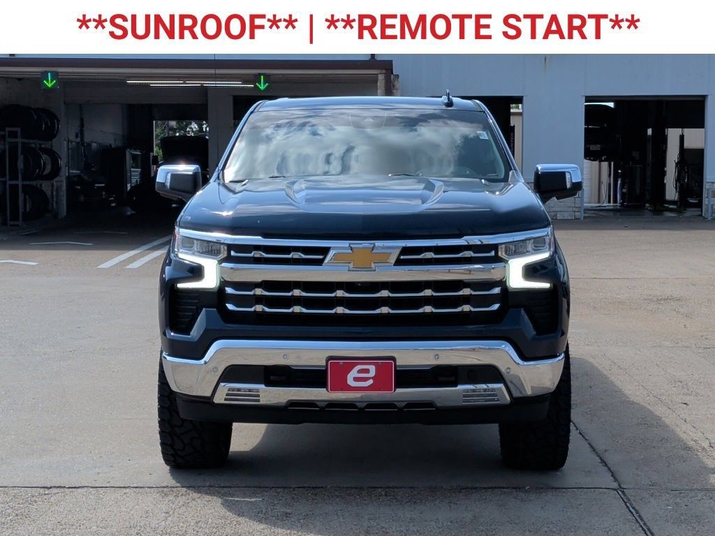 Used 2022 Chevrolet Silverado 1500 LTZ AWD/4WD image 2