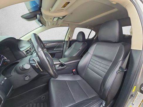 Used 2018 Lexus GS 350 w/ Preferred Accessory Package RWD image 16