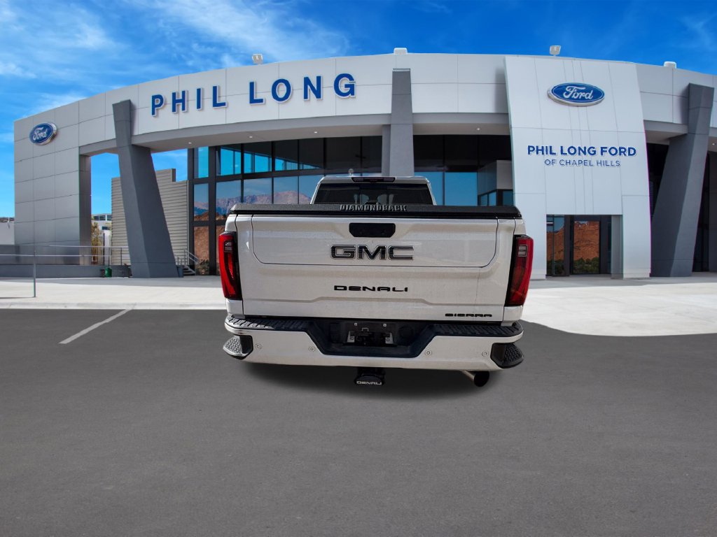 Used 2024 GMC Sierra 2500 Denali Ultimate AWD/4WD image 5