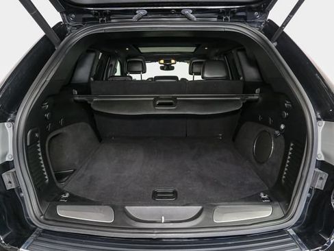 Used 2018 Jeep Grand Cherokee Limited w/ Luxury Group II AWD/4WD image 12