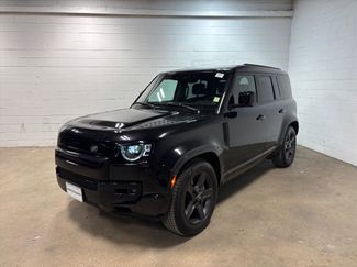 Used 2023 Land Rover Defender 110 X-Dynamic SE video 1