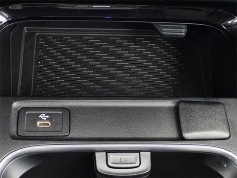 Certified 2025 Mercedes-Benz GLA 250 image 21