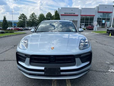 Used 2023 Porsche Macan Turbo AWD/4WD image 2