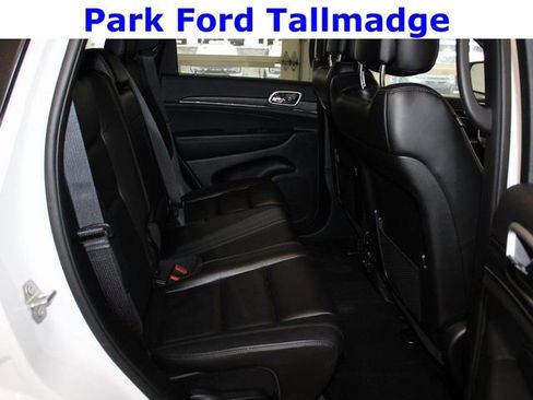 Used 2020 Jeep Grand Cherokee Limited image 28