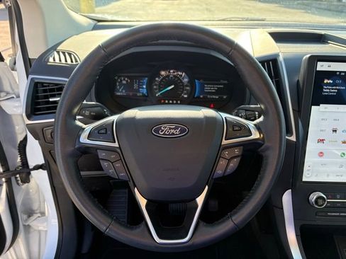 Used 2024 Ford Edge SEL image 13