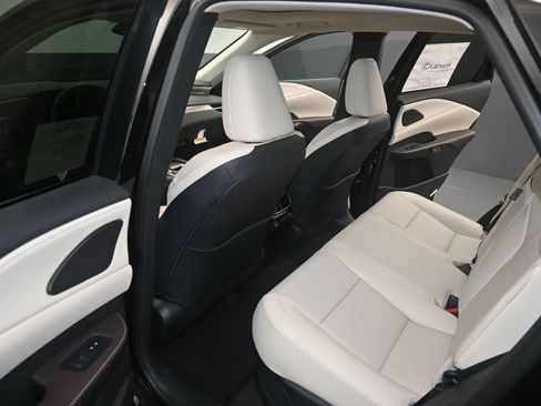 New 2026 Lexus RX 350 image 13