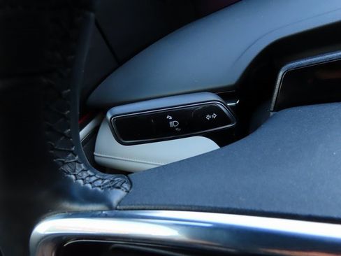 Used 2024 Lincoln Nautilus Reserve image 34