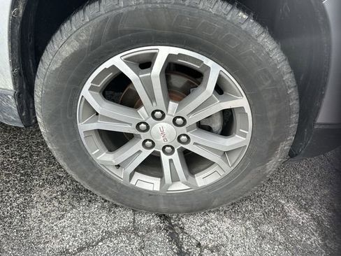 Used 2015 GMC Acadia SLT w/ Open Road Package AWD/4WD image 21