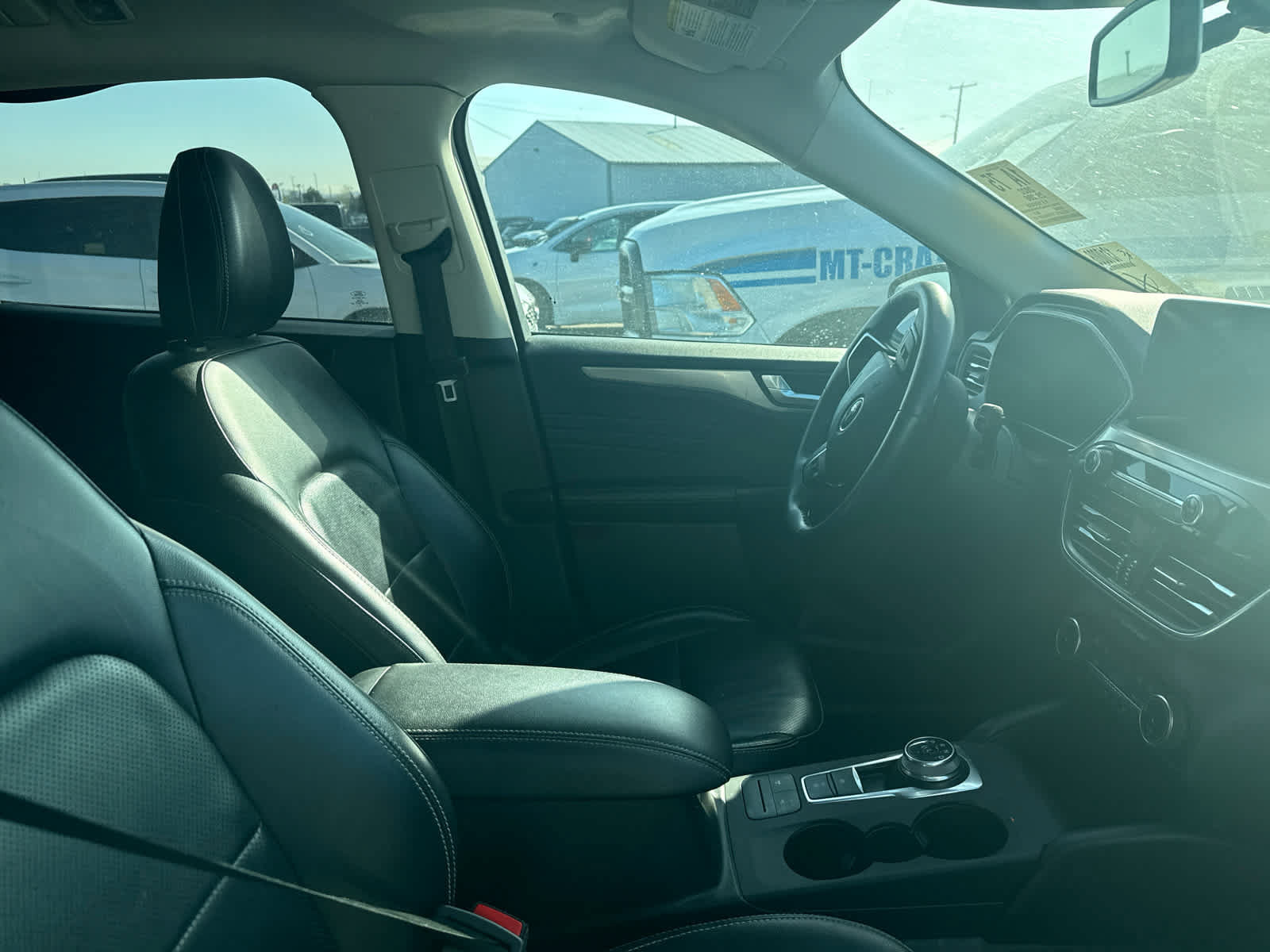 Used 2022 Ford Escape Titanium AWD/4WD image 4