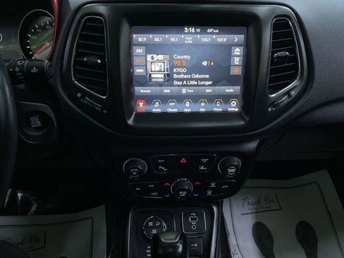Used 2017 Jeep Compass Trailhawk image 22