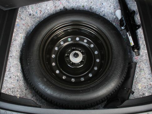 Used 2025 Honda CR-V EX-L image 9