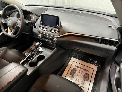 Used 2022 Nissan Altima 2.5 SV